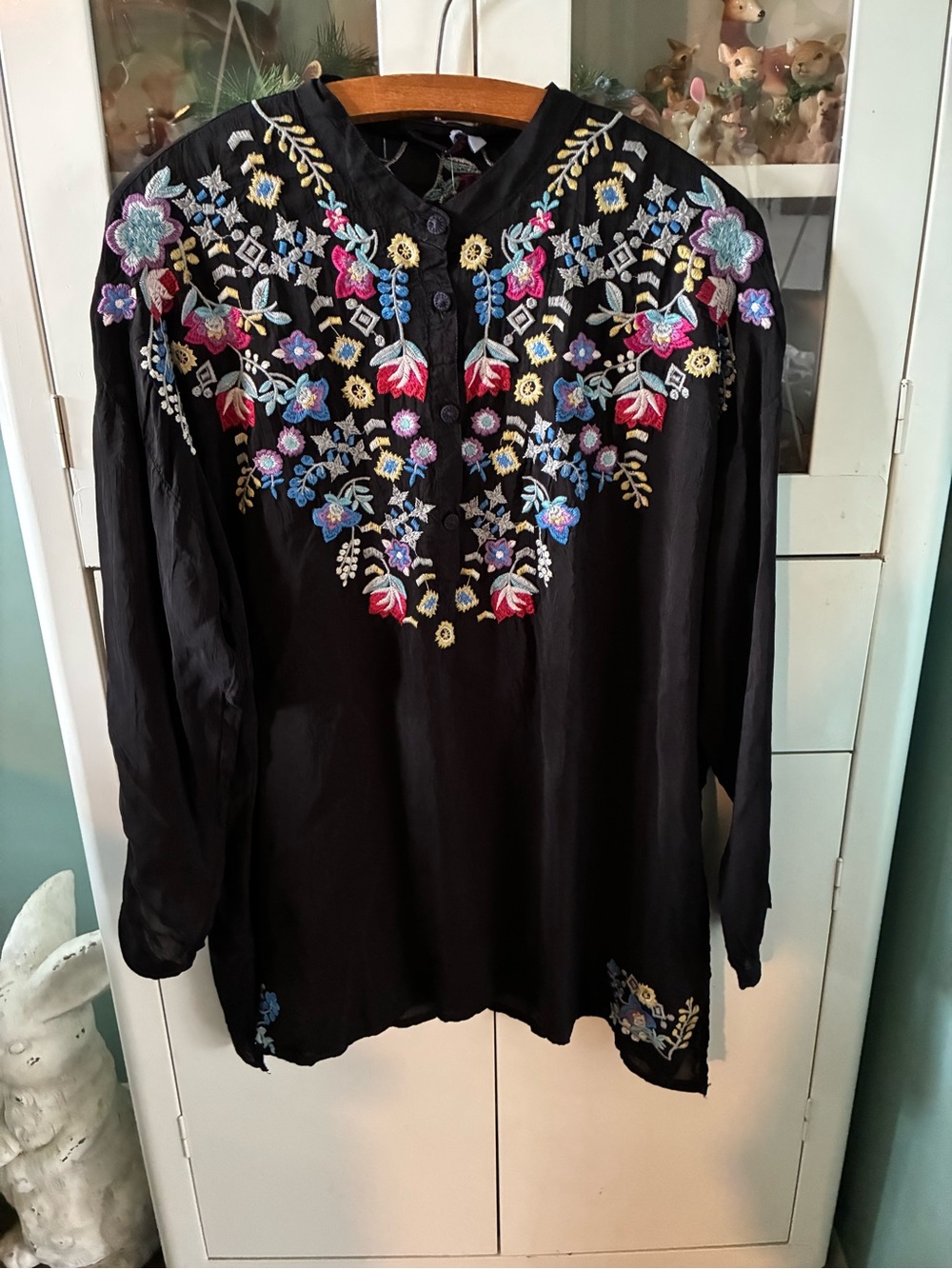 Johnny Was sz S Black Embroidered Samba Floral Tunic Top nwt